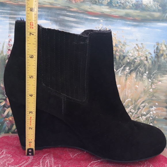 Saks Fifth Avenue Willa Wedge Ankle Boots - Size 9 Black Leather Boots - Picture 5 of 11